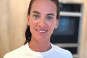 Елена Исинбаева: от олимпийского золота и мировых рекордов до новой жизни на Тенерифе — что сегодня происходит с легендарной спортсменкой